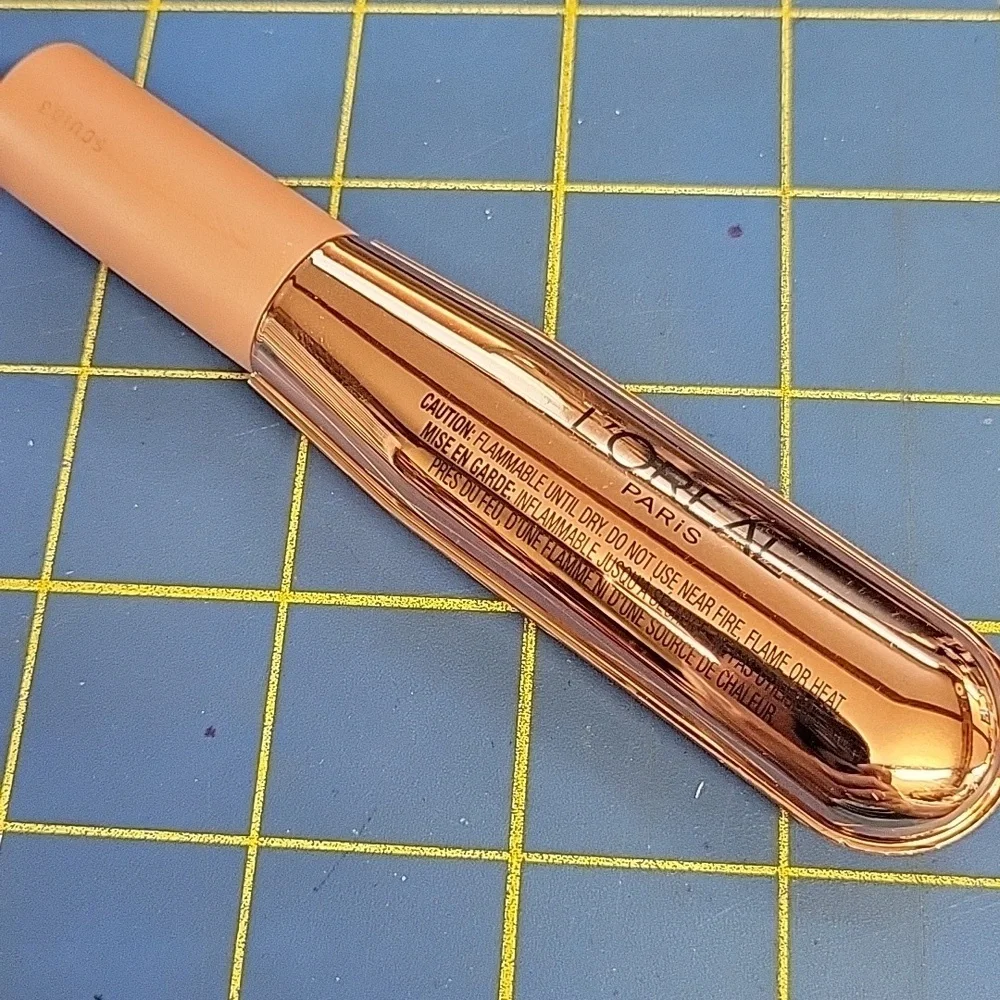 L'Oreal Air Volume Mega Mascara - Blackiest Black 9ml New